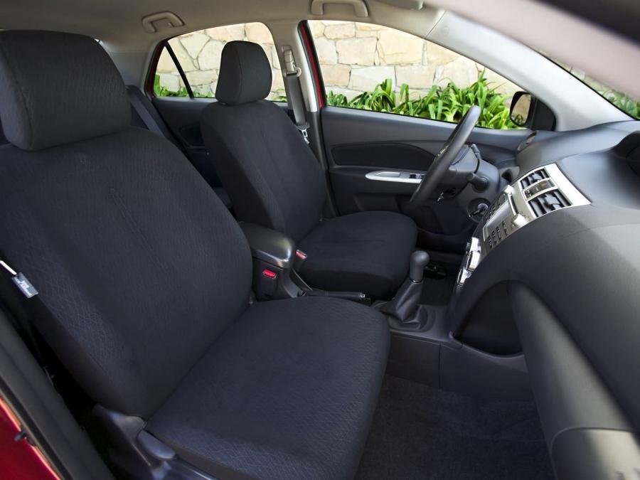  Toyota Yaris Sedan 2007 года  (фото 4 из 24)